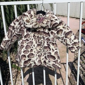 Beautiful cheetah coat